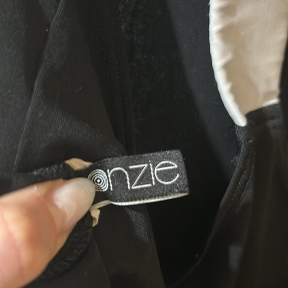 Onzie elastic back tank black/white - Picture 5 of 5